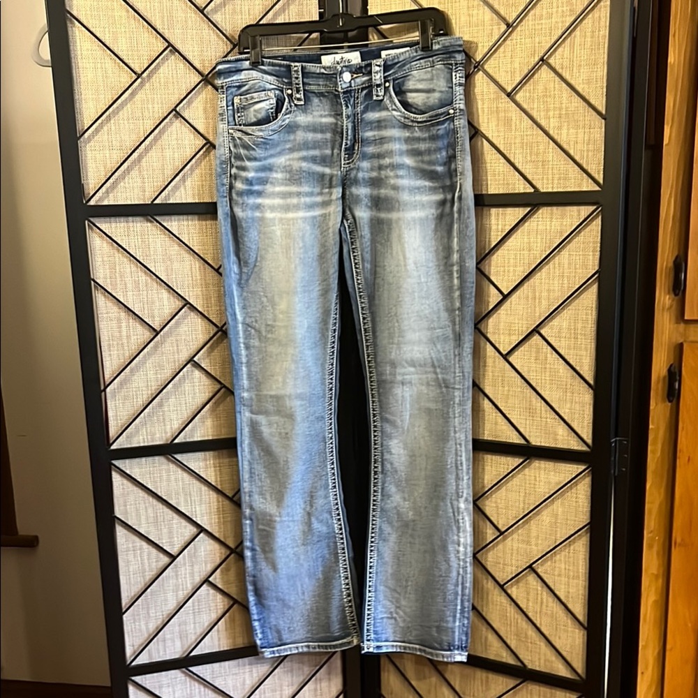 Daytrip brand Classic Light Wash Boot Cut Mid Waist Jeans 30L